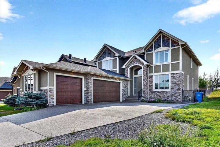 115 Coulee Way SW — photo 1