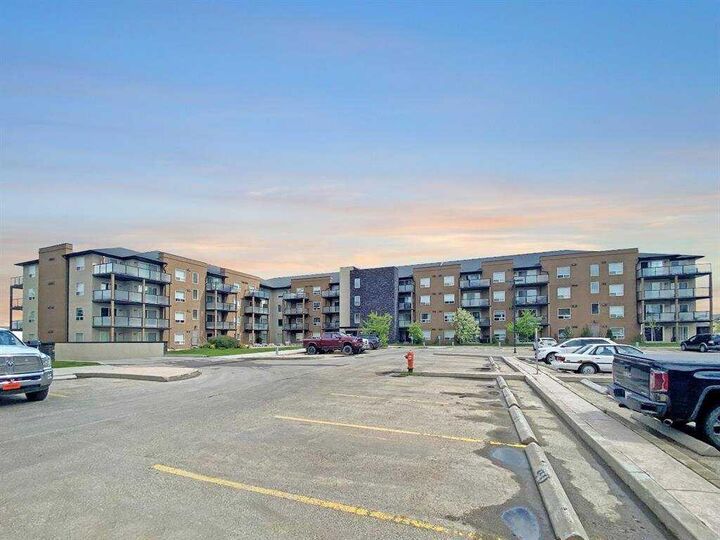 9124 96 Avenue 411 — photo 1