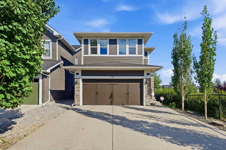 Property Photo: 141 Evanspark Gardens NW AB T3P 0G7