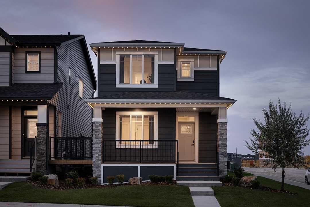 Property Photo:  477 Rosemary Gardens SE  AB T3S 1A2 