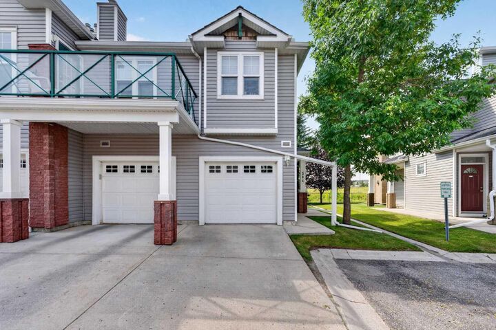 Property Photo:  39 Hidden Creek Place NW 304  AB T3A 6B9 