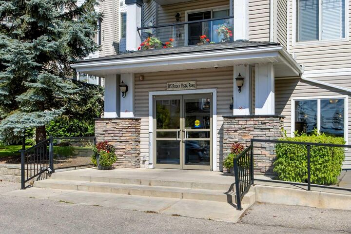 Property Photo:  345 Rocky Vista Park NW 427  AB T3G 5K6 