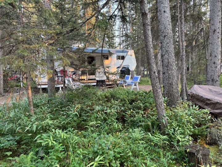 Property Photo:  6 Timber Drive  AB T0M 1X0 
