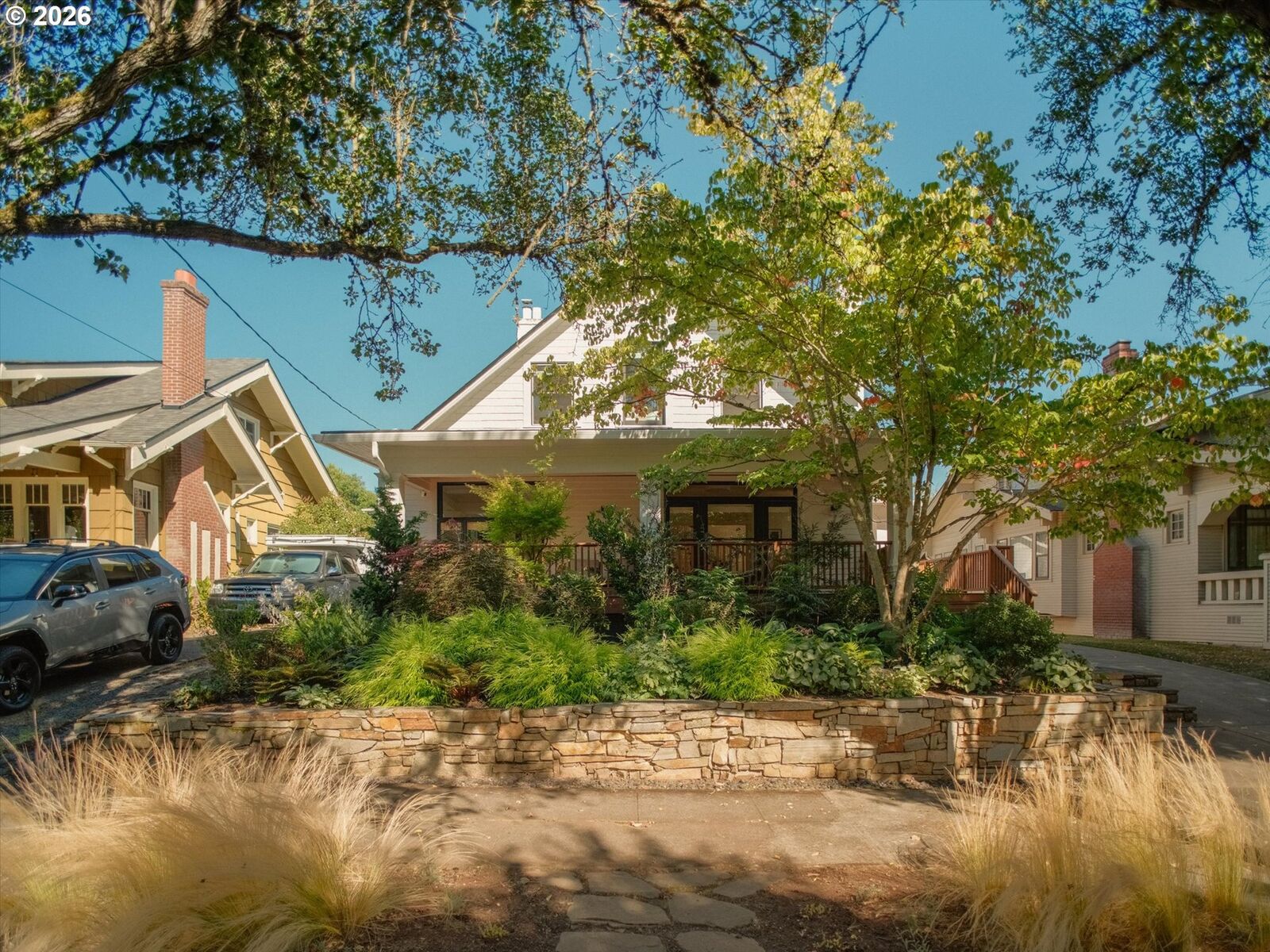 Property Photo: 2512 NE 45th Ave OR 97213