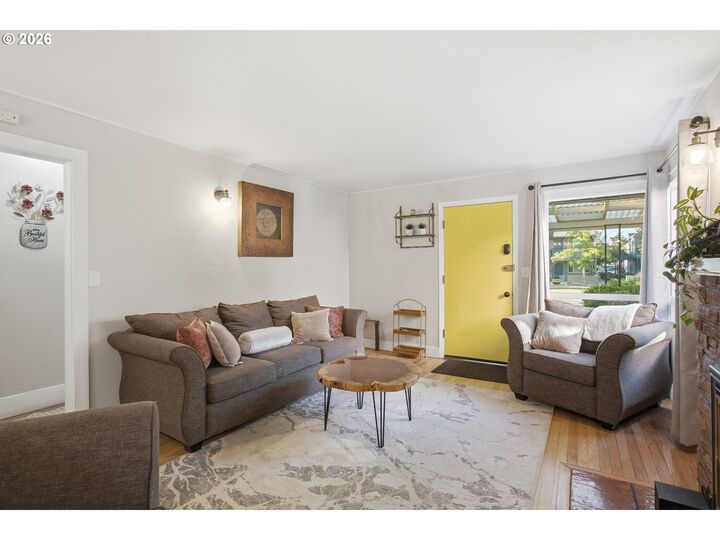 Property Photo:  126 E 19th Ave  OR 97401 