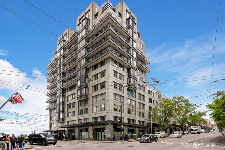 Property Photo:  98  Union Street 909  WA 98101 