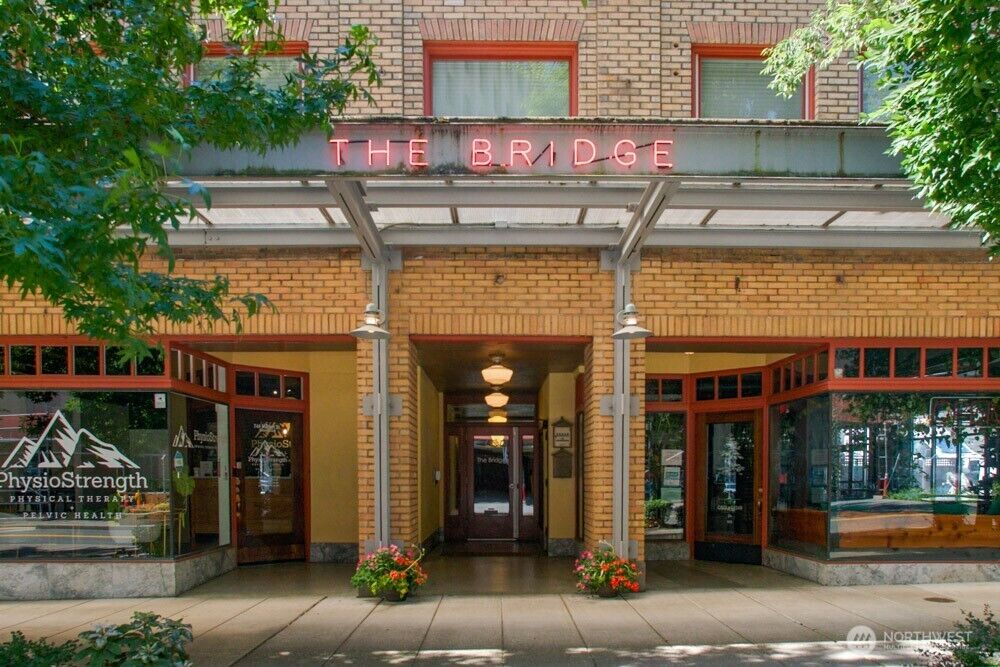 Property Photo: 744 Market Street 301 WA 98402