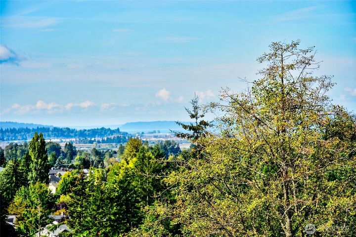 Property Photo:  7500  76th Place NE  WA 98270 