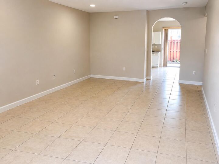 Property Photo:  5610 NW 107th Avenue 1314  FL 33178 