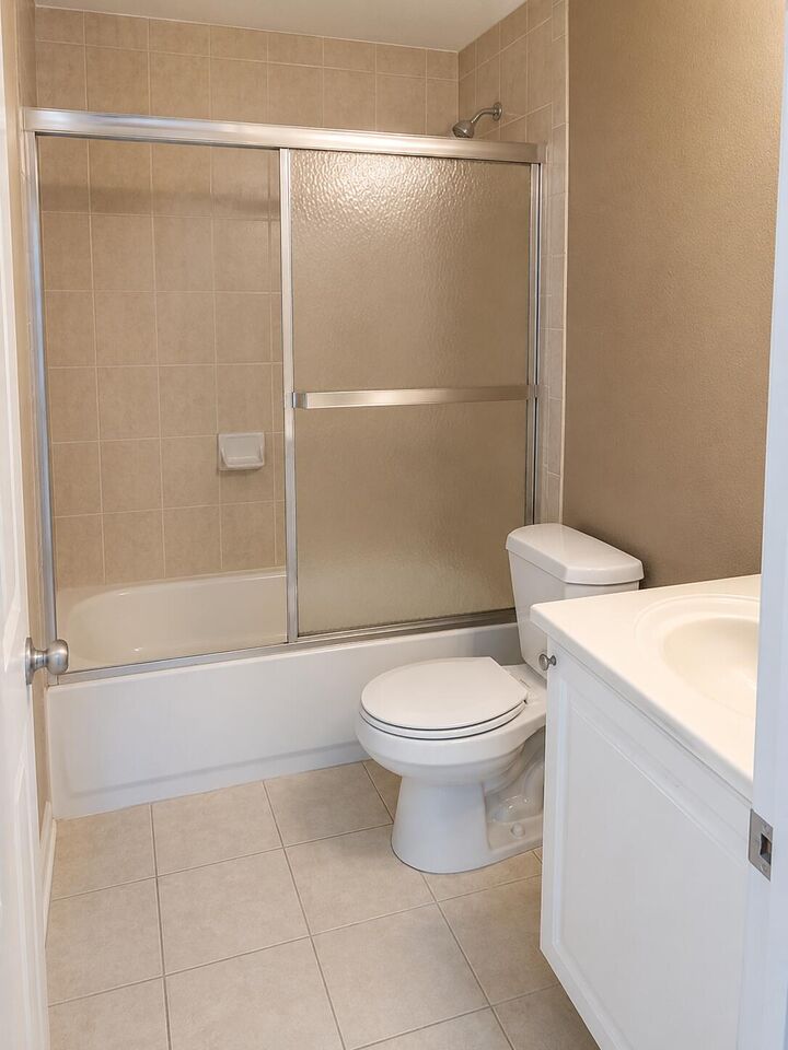 Property Photo:  5610 NW 107th Avenue 1314  FL 33178 
