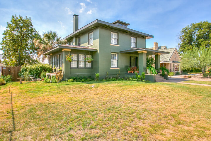 Property Photo:  225 W Twohig Avenue  TX 76903 