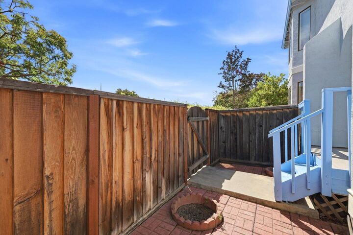 Property Photo:  895 Quince Avenue 12  CA 95051 