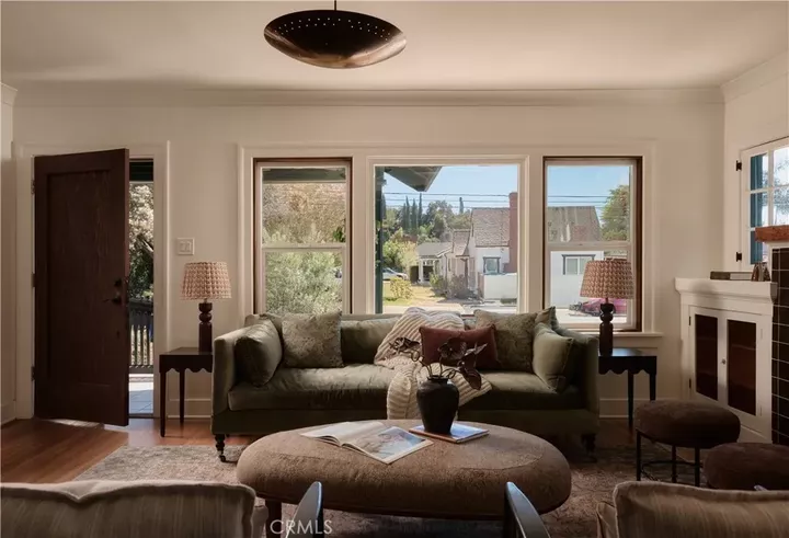 Property Photo:  2019 Addison Way  CA 90041 