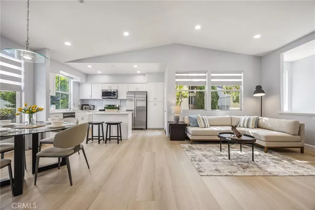 Property Photo:  1906 Crescent Oak  CA 92618 