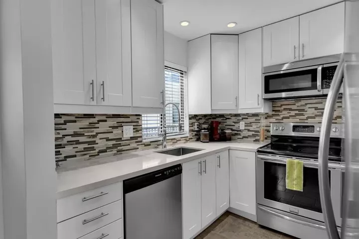 Property Photo:  1409 N Sunrise Way 55  CA 92262 