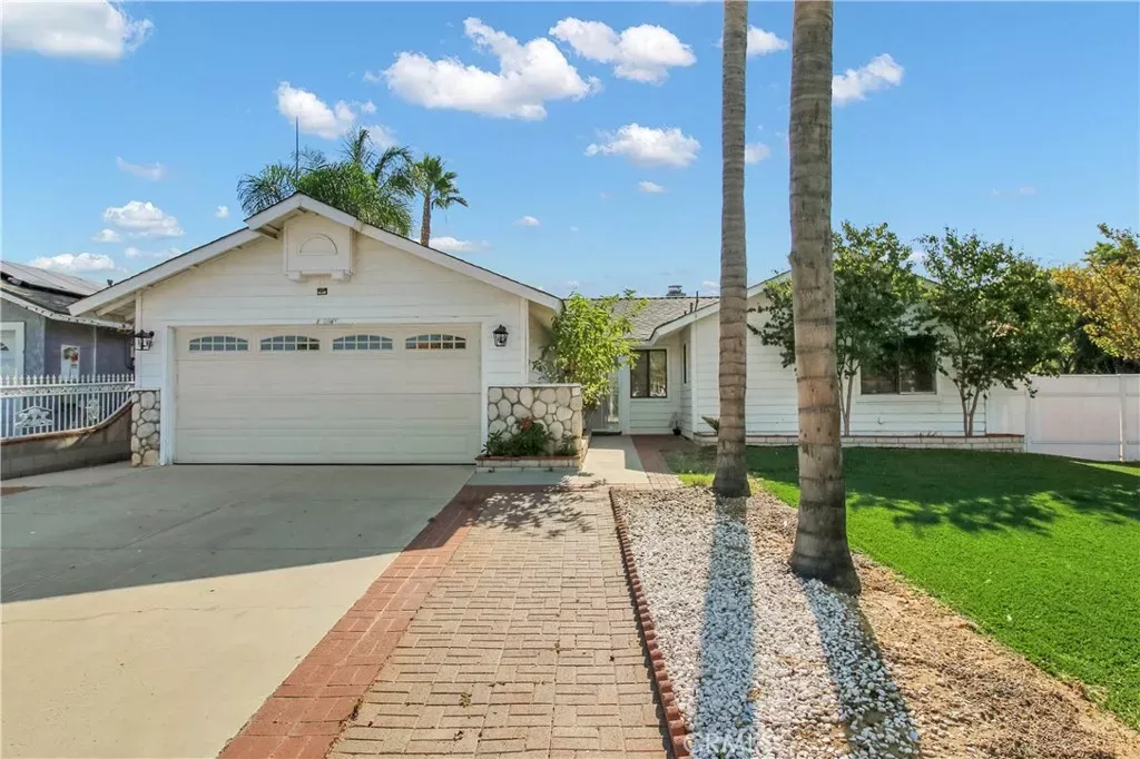 Property Photo:  13746 Sunbright  CA 92553 