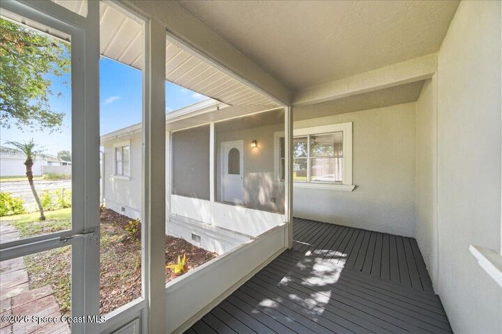 Property Photo: 2118 Trillo Road SE FL 32909