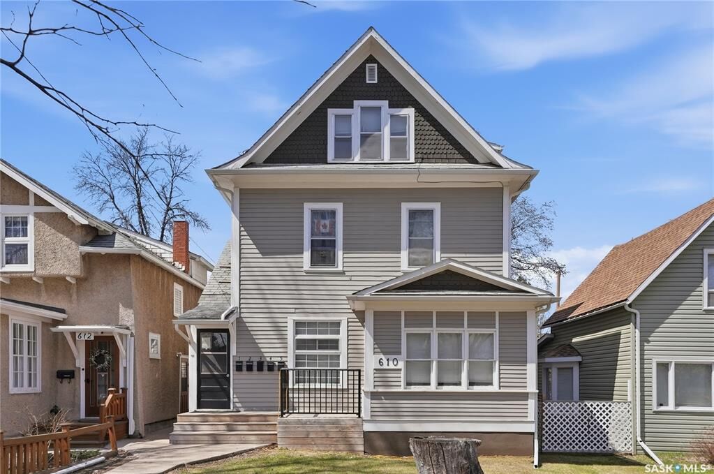Property Photo:  610 Albert Avenue  SK S7N 1G7 