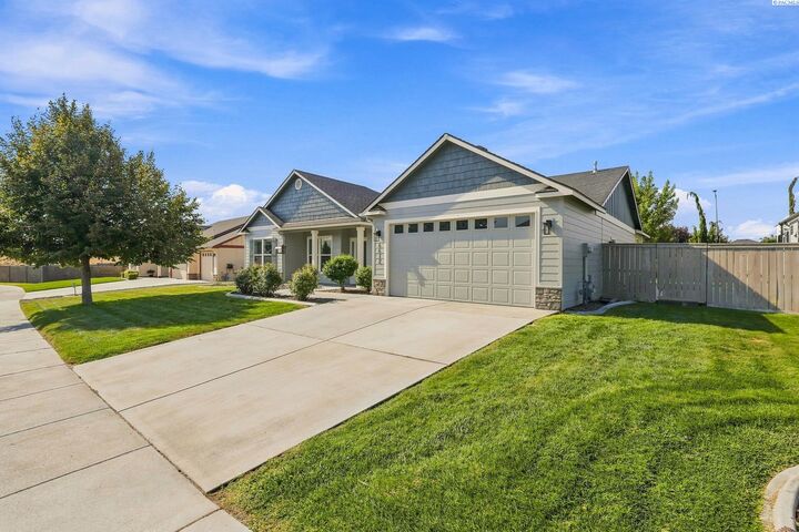 Property Photo: 4412 Meadow View Drive WA 99301