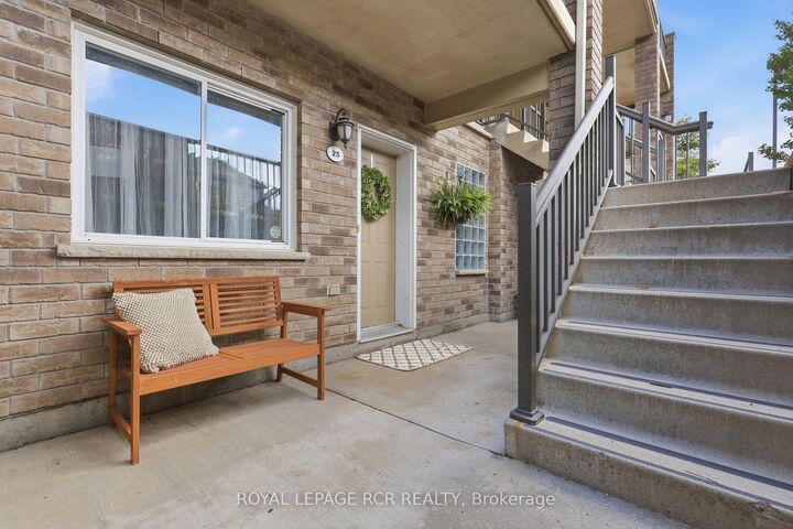 Property Photo:  35 Mountford Drive 25  ON N1E 0G6 