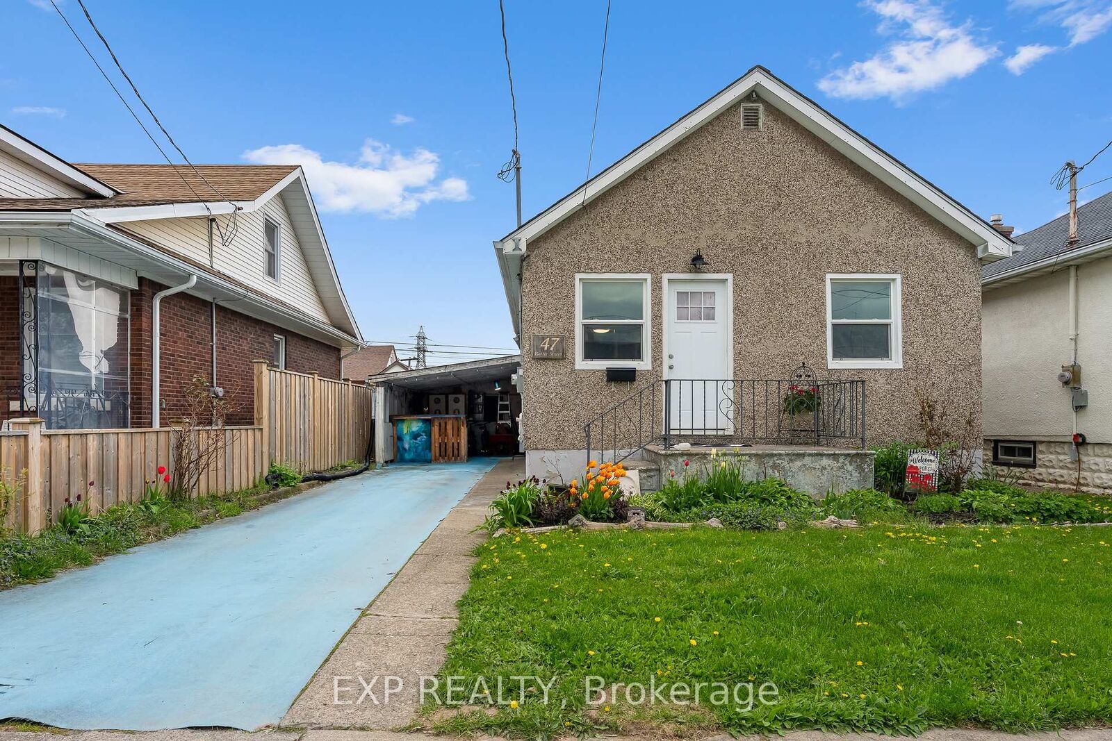 Property Photo:  47 Battle Street  ON L2V 3W4 