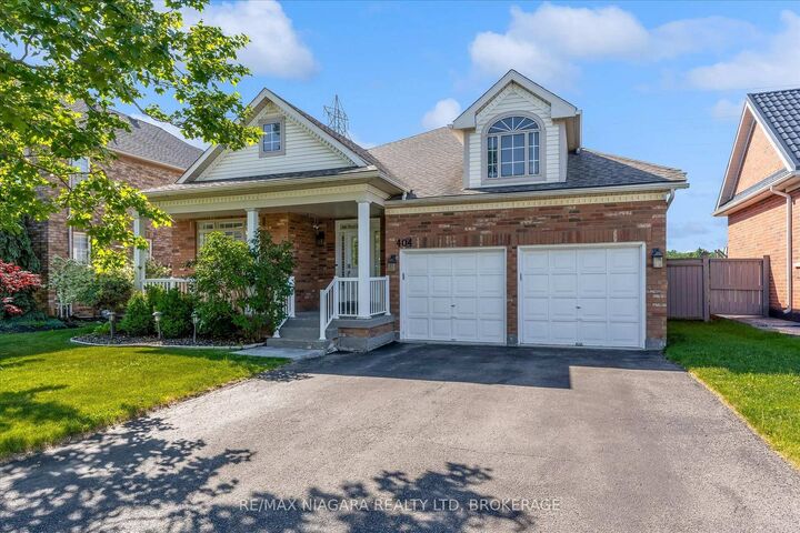 Property Photo: 404 Wright Crescent ON L0S 1J0