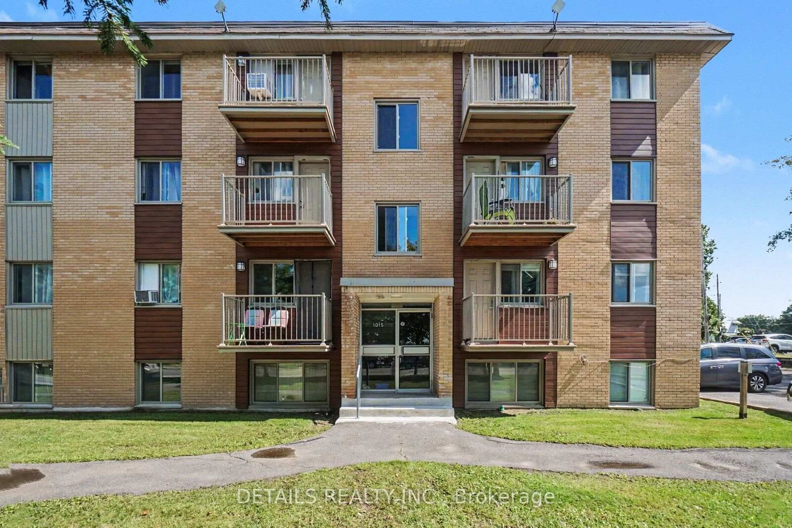 Property Photo:  1015 Cartier Boulevard 4  ON K6A 2Y4 