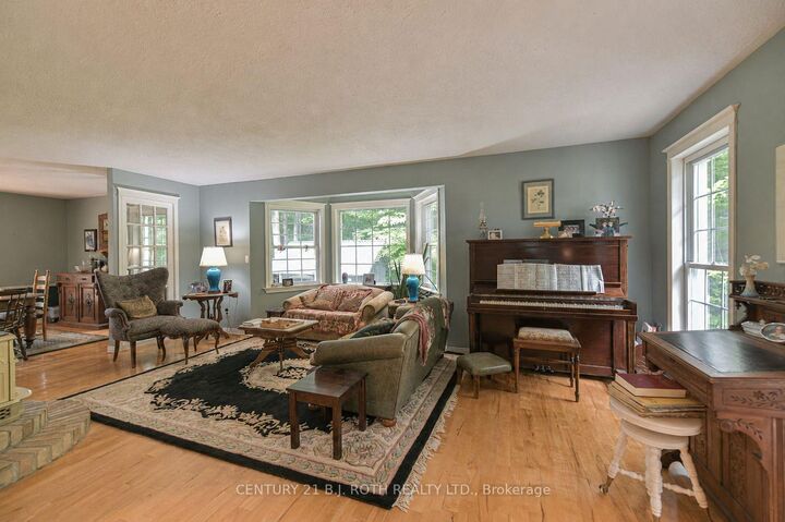 Property Photo: 652 Warminster Side Road ON L0K 1E0