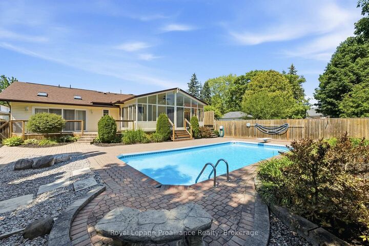 Property Photo: 11 Addison Street ON K0K 1H0