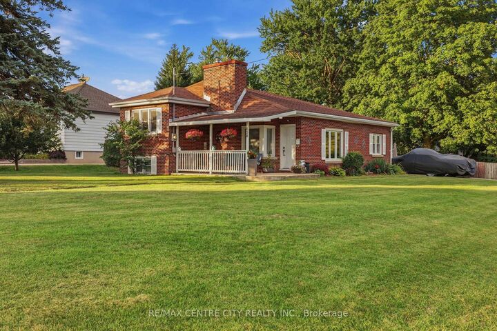 Property Photo:  438 Forest Lawn Avenue  ON N5V 1T1 