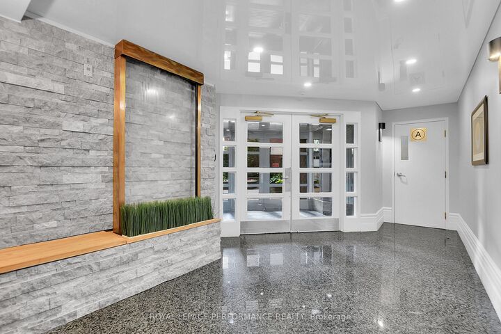 Property Photo: 540 Cambridge Street South Street S 408 ON K1S 5N3