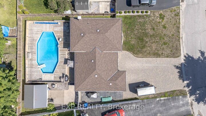 Property Photo: 10 Kathryn Crescent ON P1B 8P4