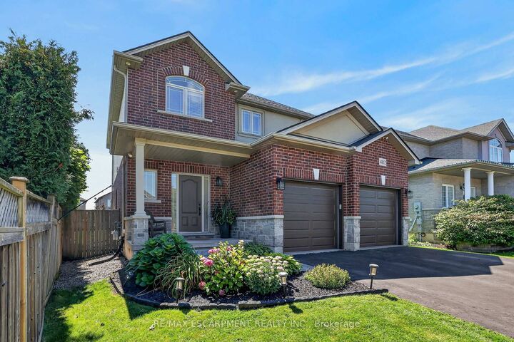Property Photo: 4852 Northgate Crescent ON L3J 0E8