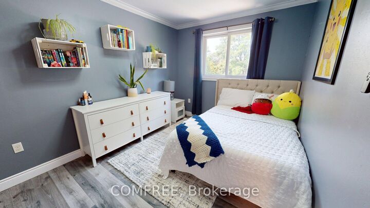 Property Photo: 90 San Antonio Drive ON L9C 5N2