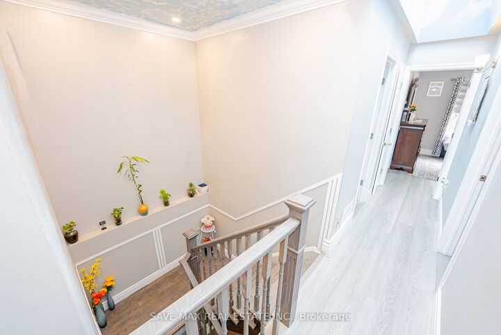 Property Photo:  22 Foxacre Row  ON L6V 3P5 