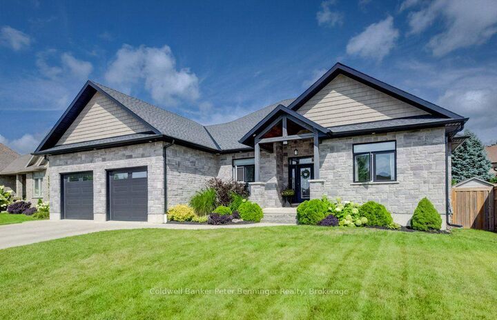 Photo de la propriété:  354 Westwood Drive  ON N0G 2V0 