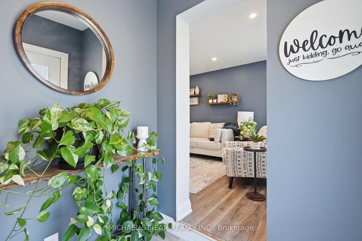 Property Photo: 58 Tragina Avenue S ON L8K 2Z3