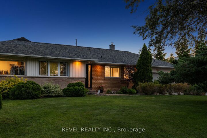 Property Photo: 1648 Crediton Parkway ON L5G 3X3