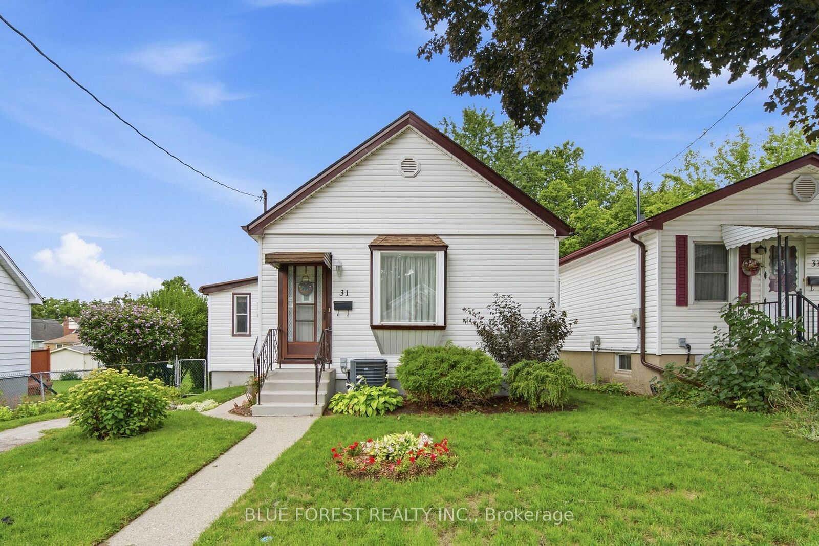 Property Photo: 31 Barker Street ON N5Y 1X5