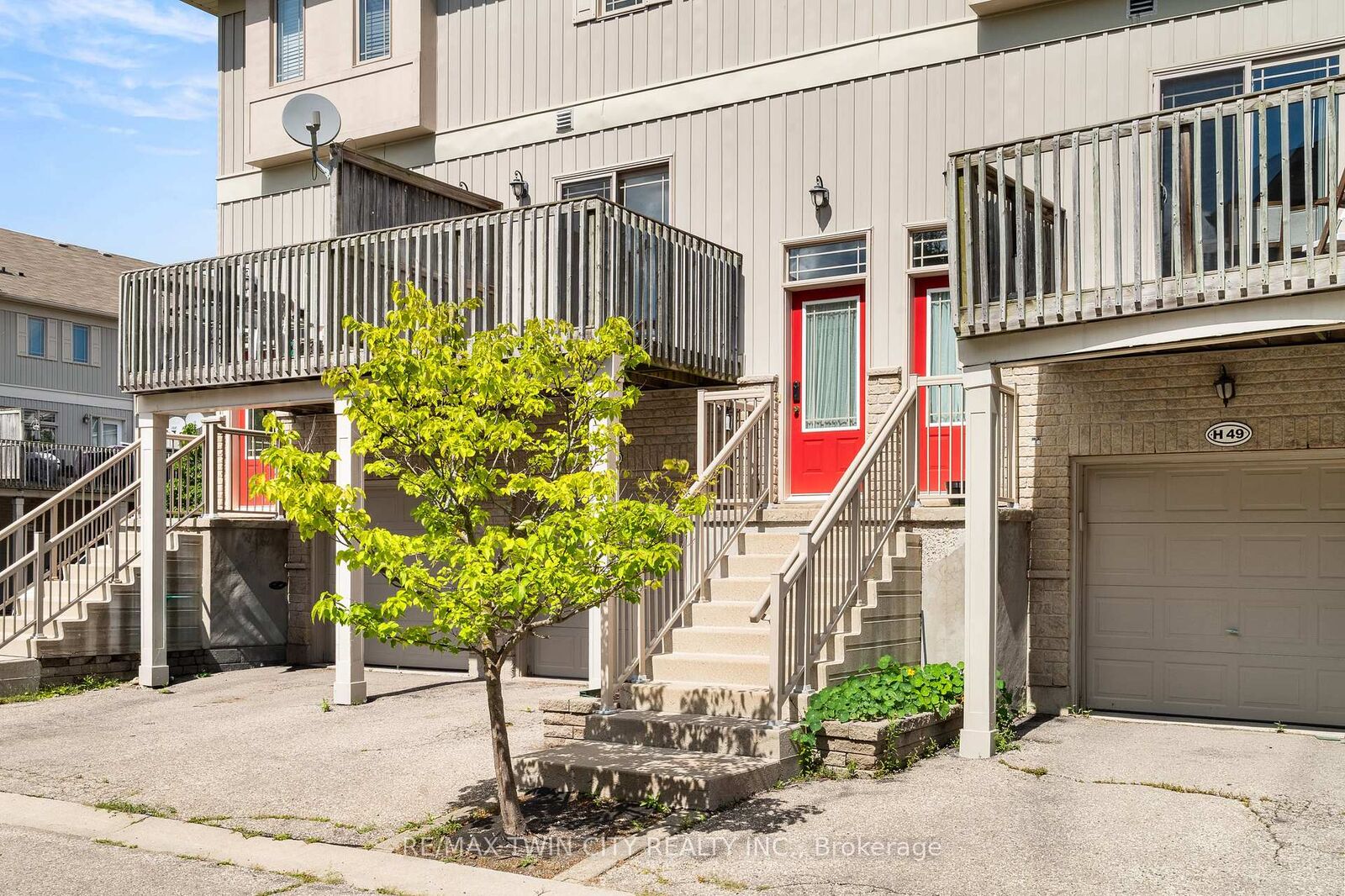 Photo de la propriété:  619 Wild Ginger Avenue H50  ON N2V 2X1 