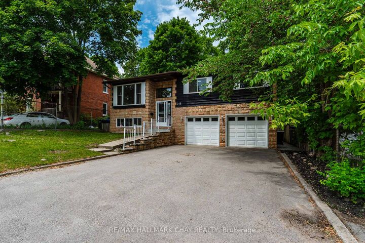 Property Photo: 716 Dominion Avenue ON L4R 1S6
