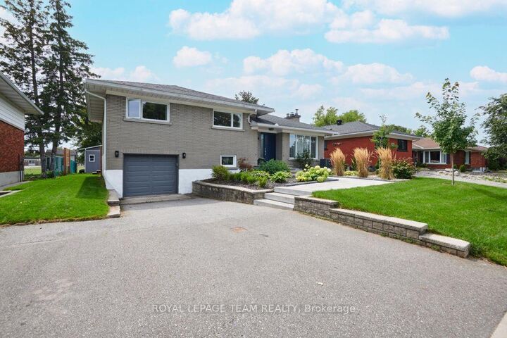 Property Photo:  1948 Navaho Drive N  ON K2C 0T6 