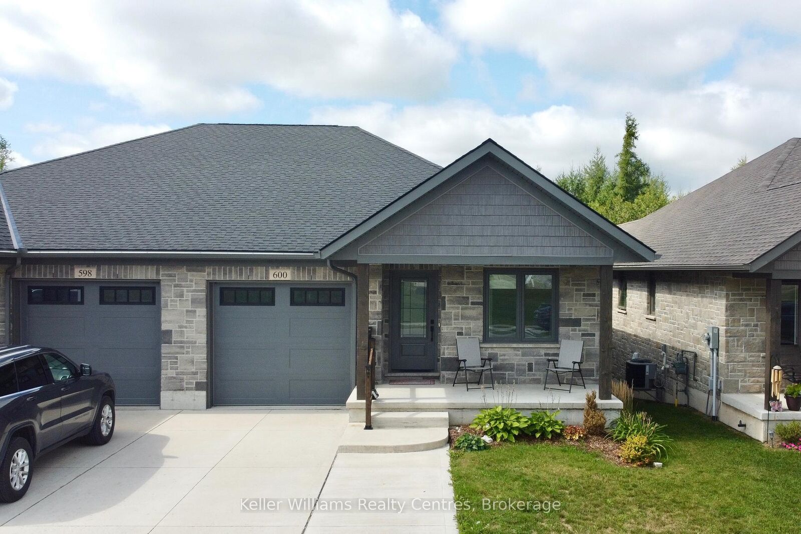 Property Photo: 600 25th Avenue ON N4N 0C3