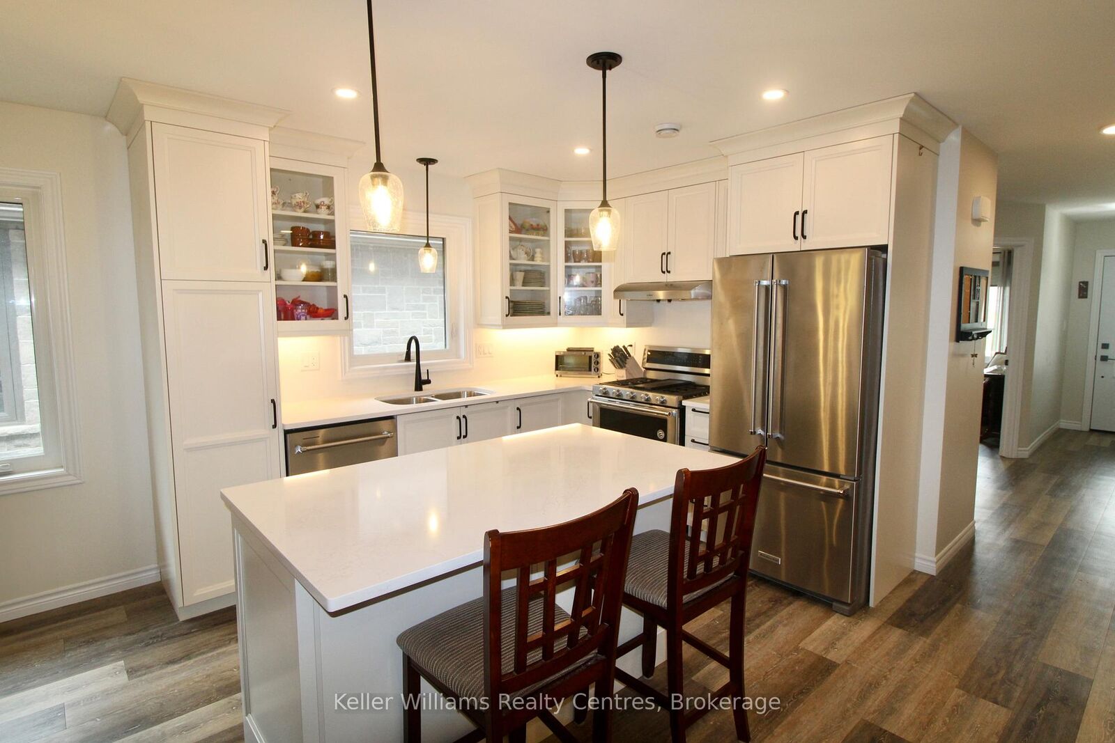 Property Photo:  600 25th Avenue  ON N4N 0C3 
