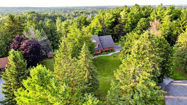 Property Photo: 243 Ridge Road ON L4G 0M3