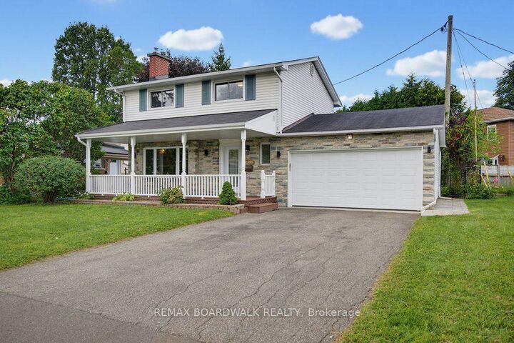 Property Photo: 2306 Ryder Street ON K1H 6X5