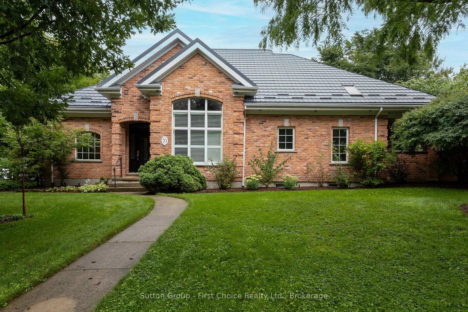 Property Photo: 70 Crawford Street ON N5A 5Y4