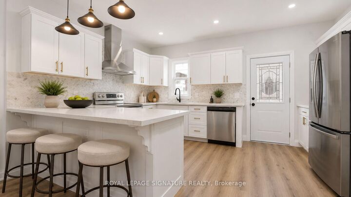 Property Photo: 53 1/2 Kinrade Avenue ON L8L 6L5