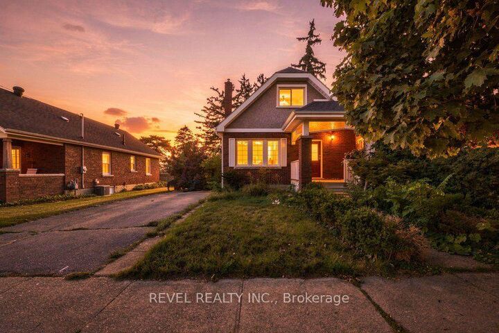 Property Photo: 26 Abigail Avenue ON N3R 4R9