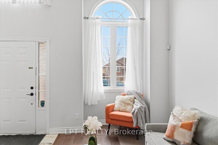 Property Photo: 48 Nashville Circle ON L8G 5H2